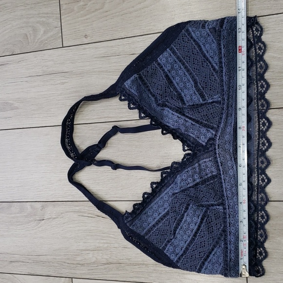 3/$25 Aerie lace bralette - Picture 2 of 5